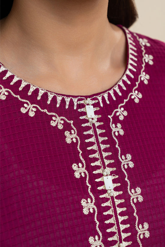 2 PIECE EMBROIDERED BOX DORIA SUIT (PRET)