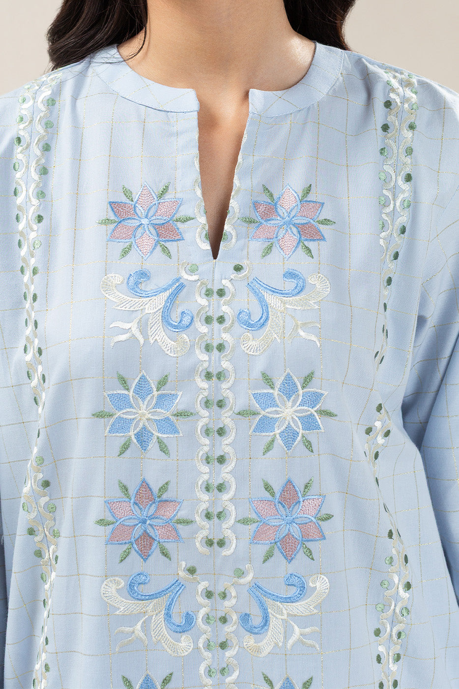 2 PIECE EMBROIDERED YARN DYED LUREX SUIT (PRET)