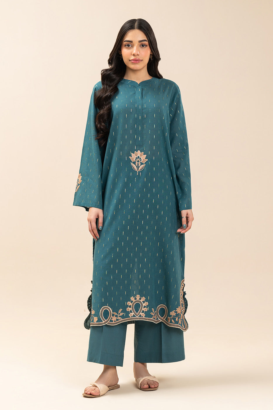 2 PIECE EMBROIDERED ZARI JACQUARD SUIT (PRET)