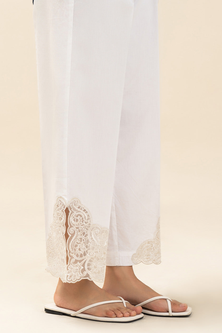 EMBROIDERED STRAIGHT PANTS