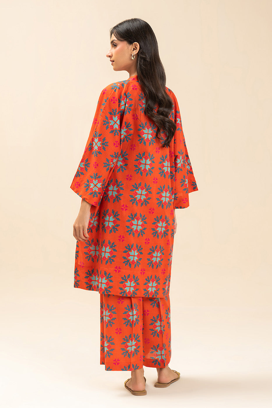 2 PIECE PRINTED LAWN SUIT (PRET)