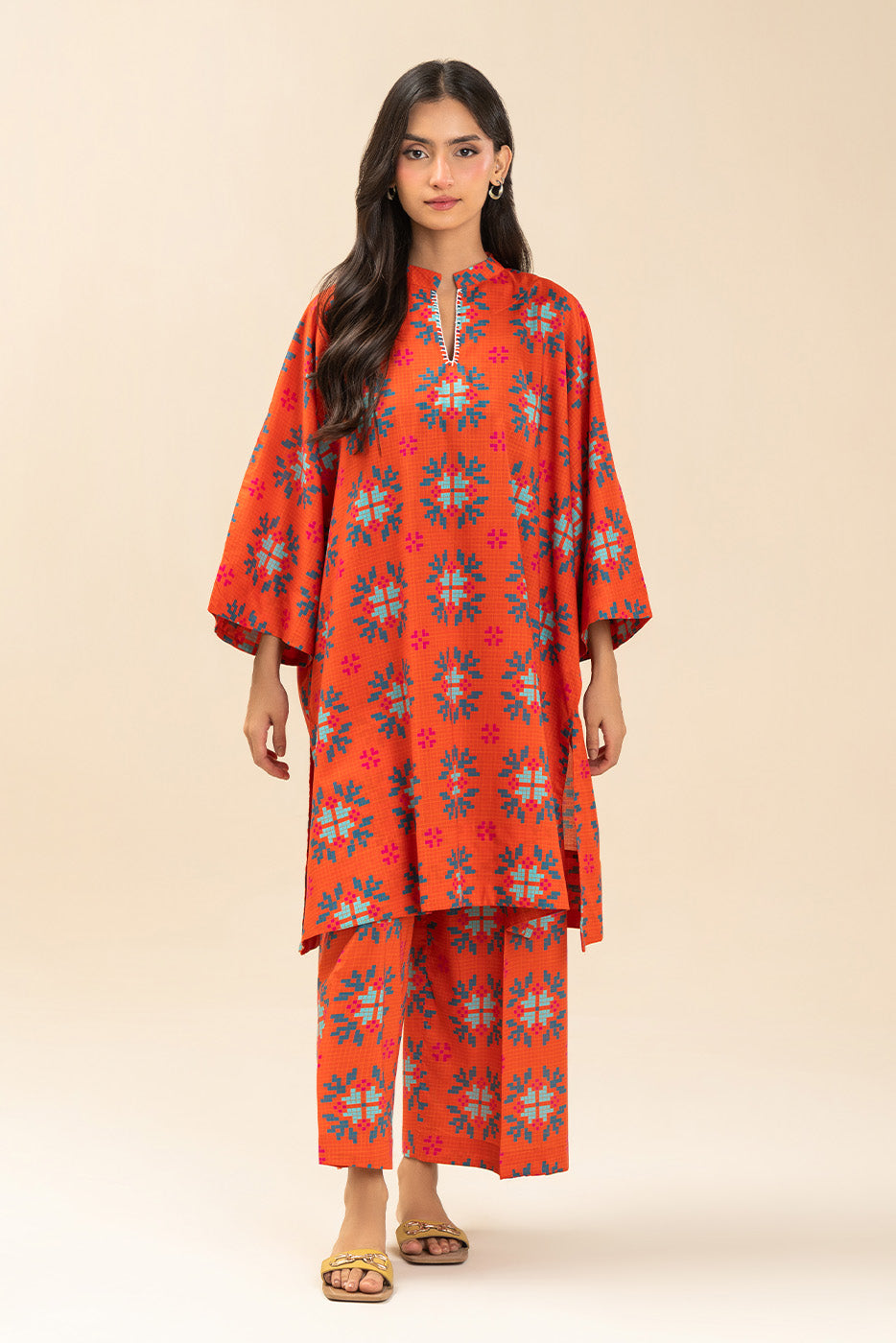 2 PIECE PRINTED LAWN SUIT (PRET)