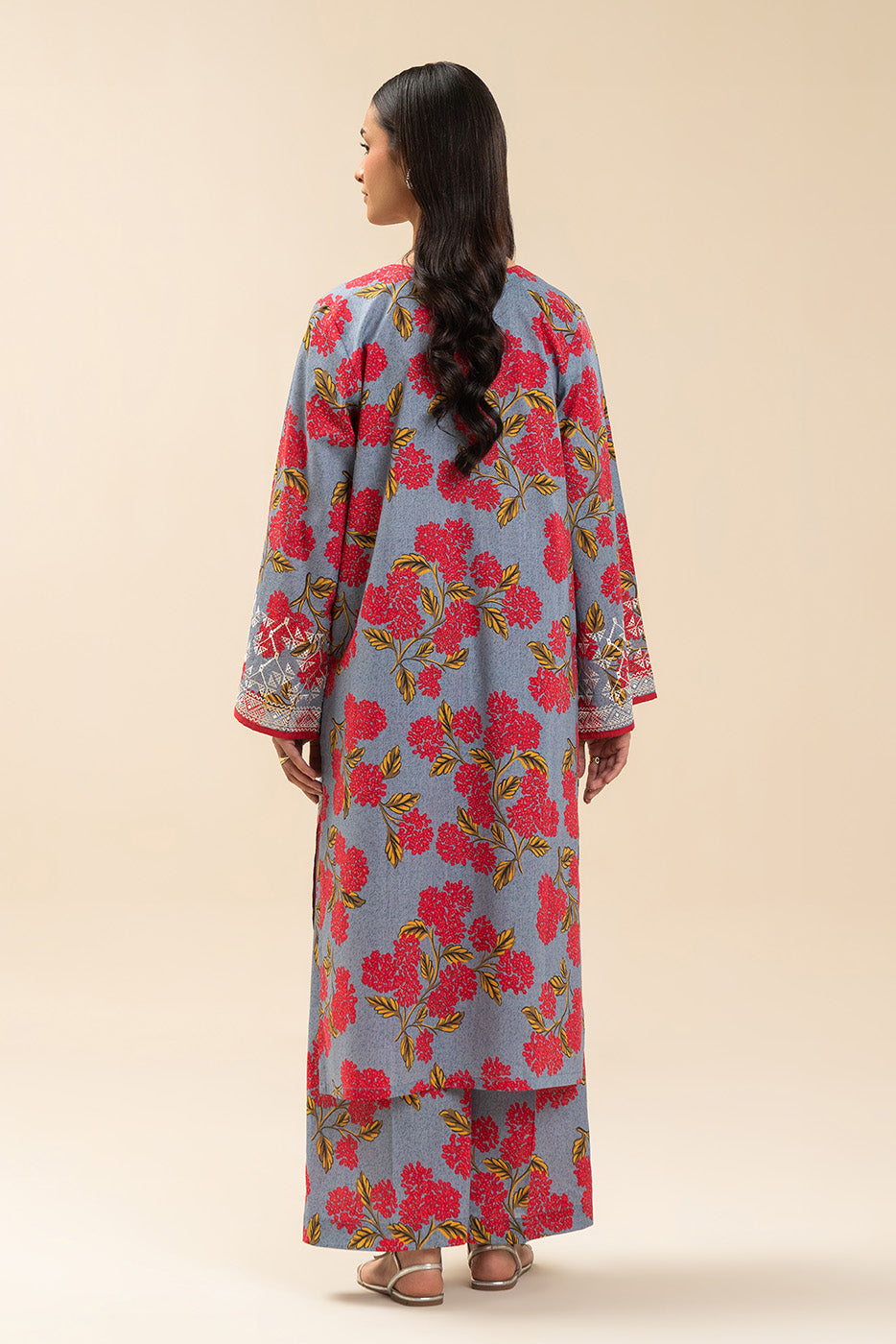 2 PIECE EMBROIDERED TWO WAY SLUB SUIT (PRET)