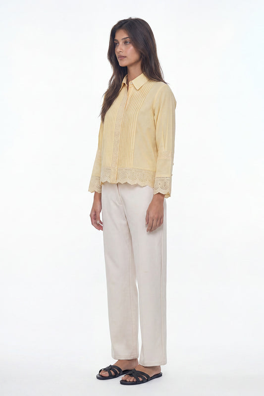 EMBROIDERED BUTTON DOWN TOP