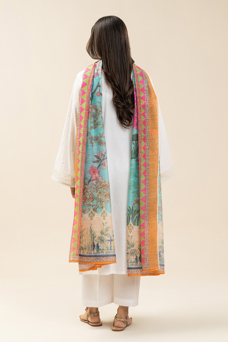 3 PIECE EMBROIDERED LAWN SUIT (HIGH CASUAL)