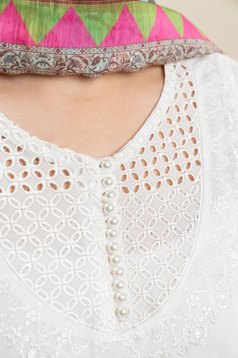 3 PIECE EMBROIDERED LAWN SUIT (HIGH CASUAL)