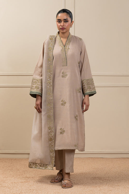 3 PIECE EMBROIDERED GOLD ZARI SUIT (HIGH CASUAL)