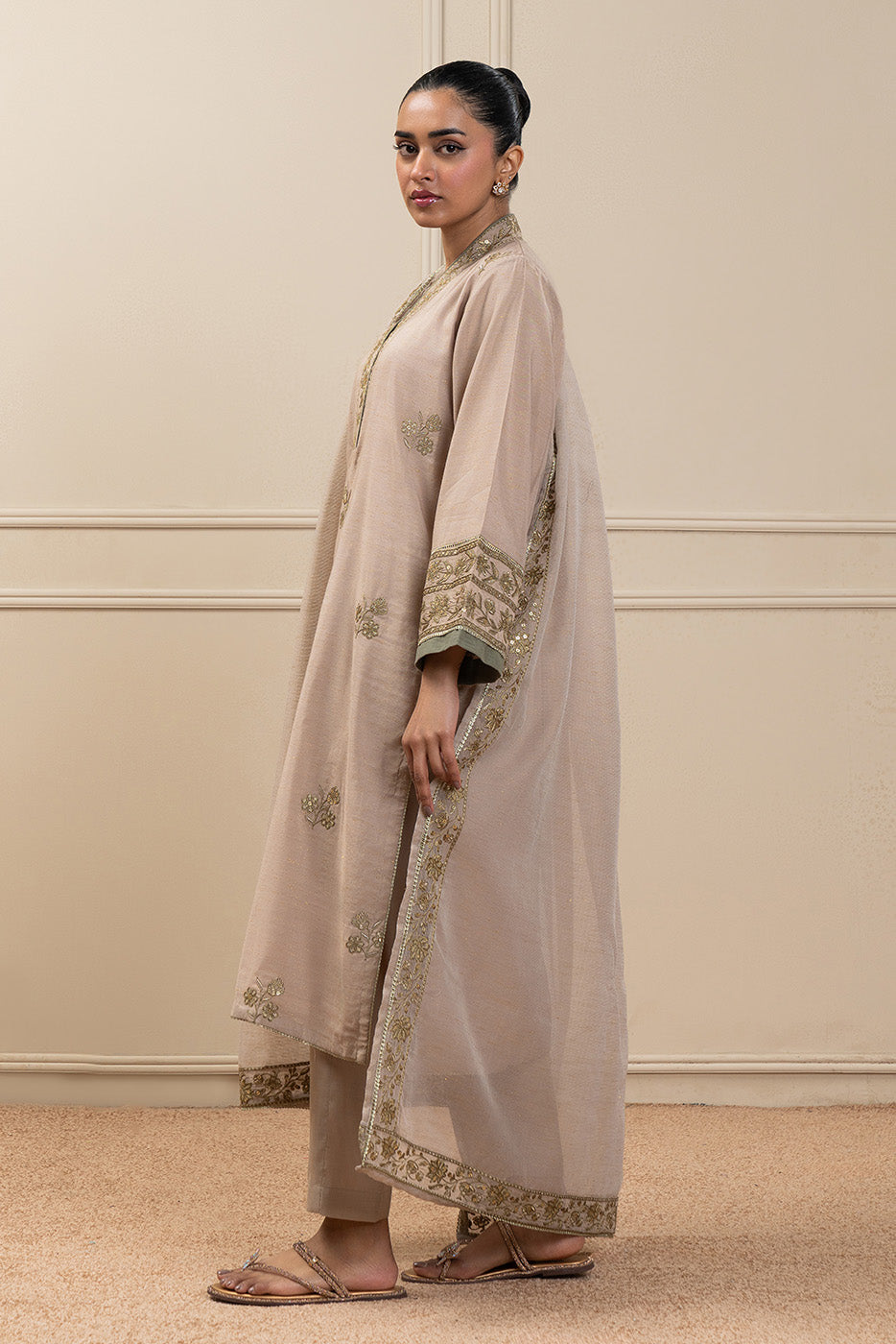 3 PIECE EMBROIDERED GOLD ZARI SUIT (HIGH CASUAL)