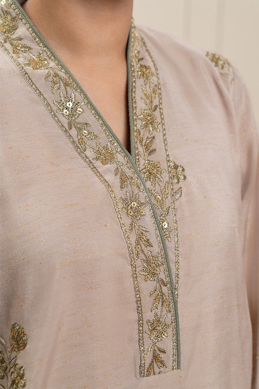 3 PIECE EMBROIDERED GOLD ZARI SUIT (HIGH CASUAL)