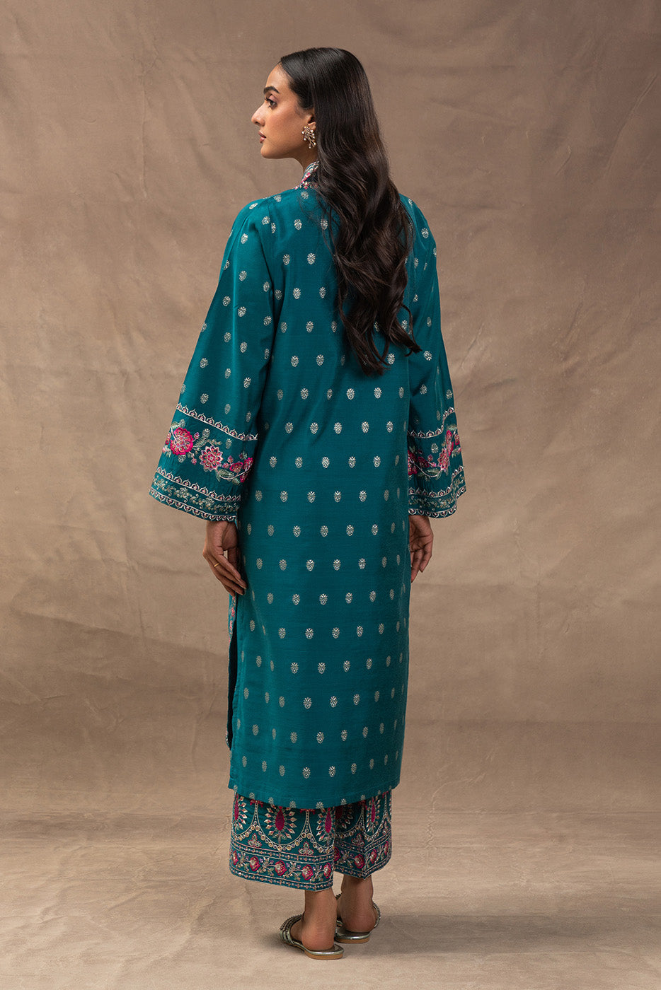 2 PIECE EMBROIDERED ZARI JACQUARD SUIT (LUXURY PRET)