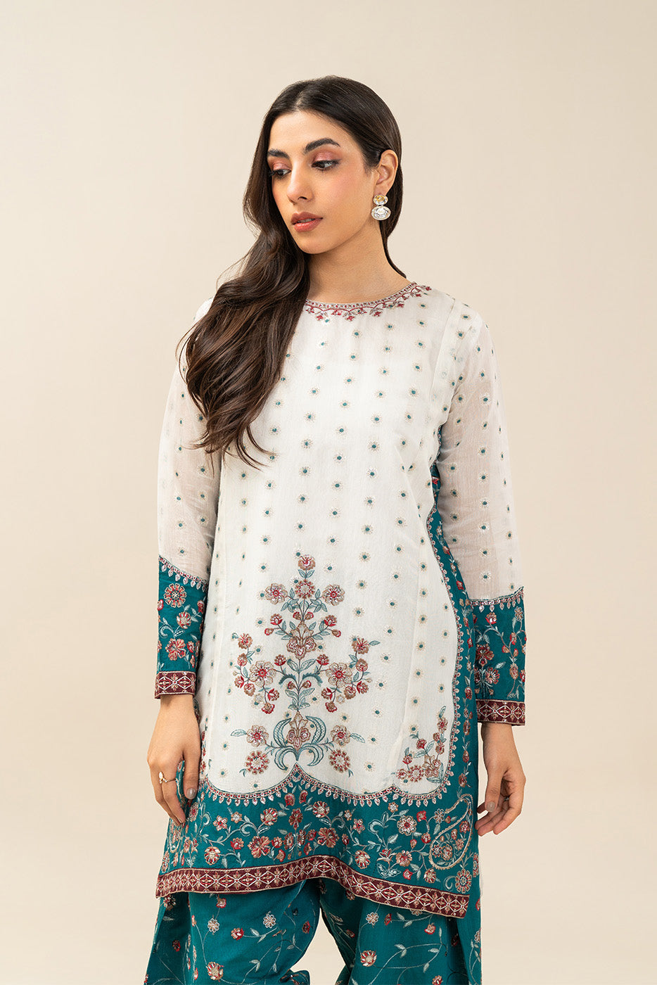 2 PIECE EMBROIDERED DANIER ZARI GOLD SUIT (LUXURY-PRET)