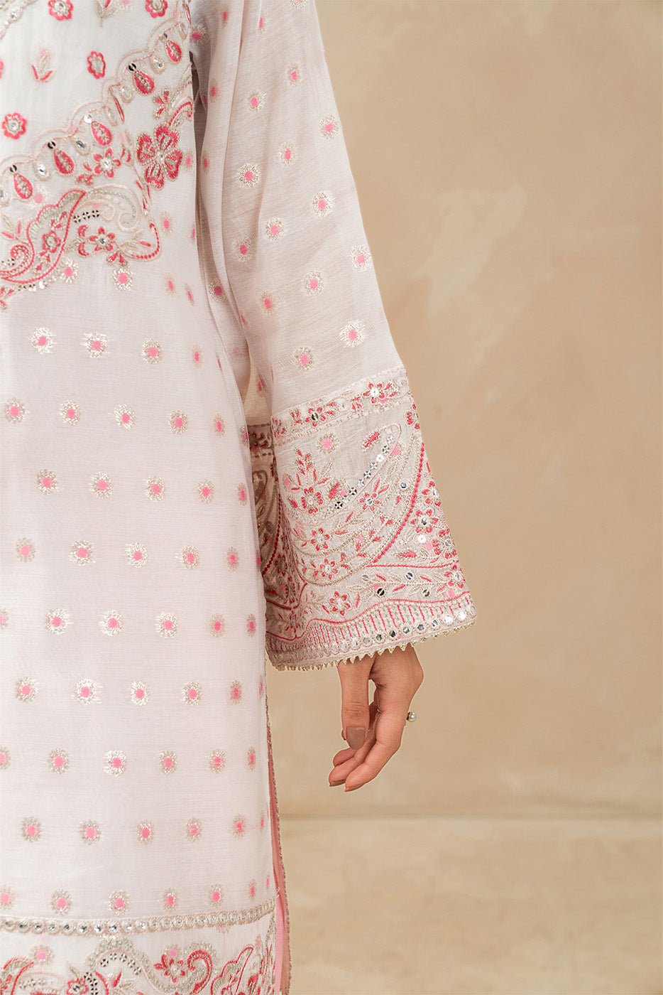 2 PIECE EMBROIDERED DANIER ZARI JACQUARD SUIT (LUXURY PRET)