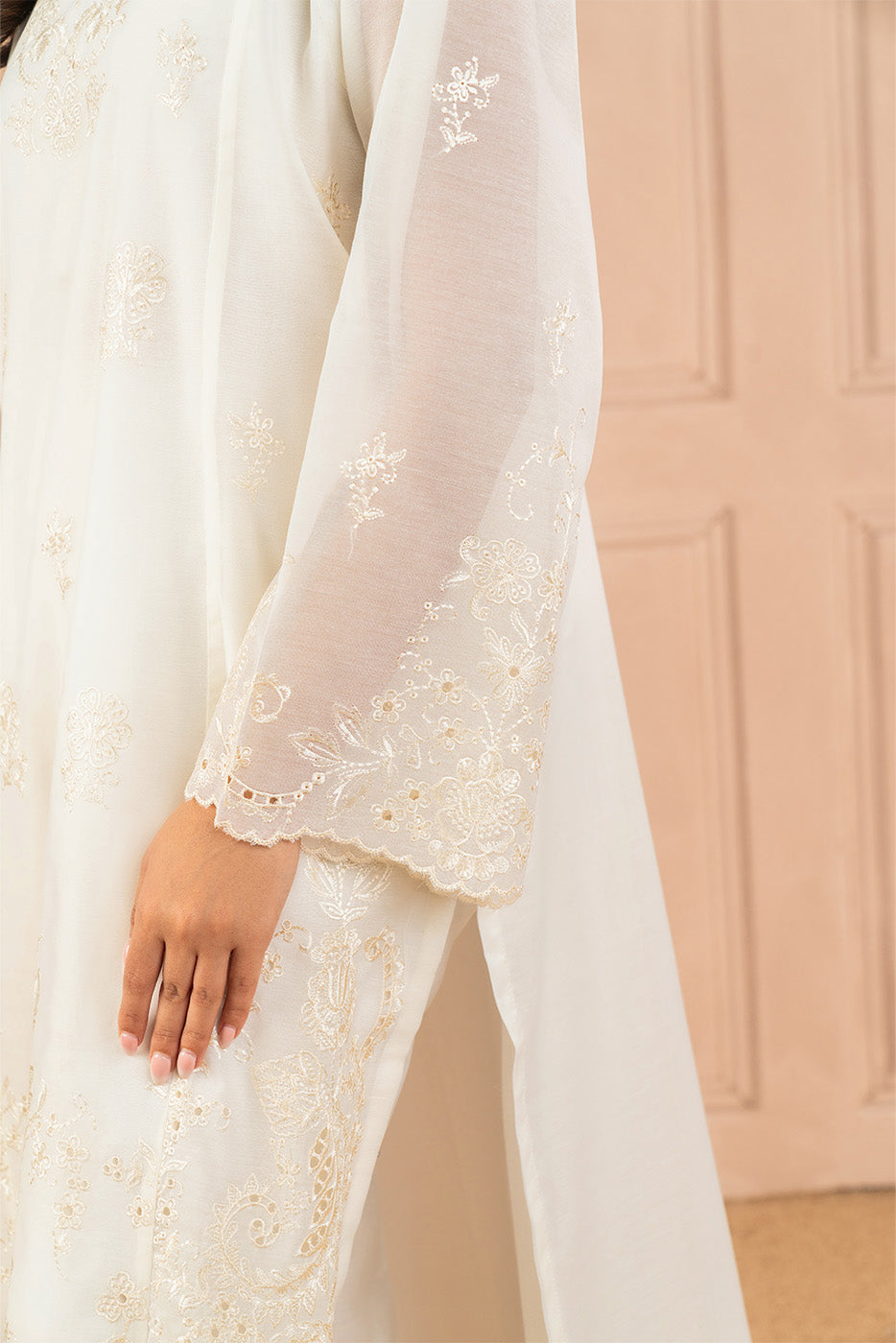 3 PIECE EMBROIDERED PAPER COTTON SUIT (LUXURY PRET)