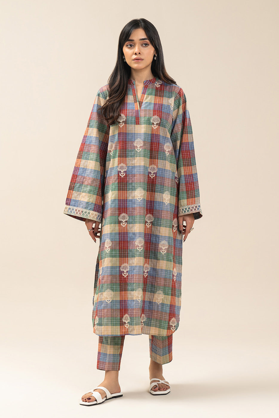 2 PIECE EMBROIDERED LUREX YARN DYED SUIT (PRET)