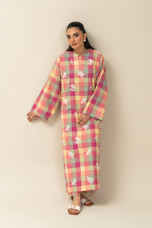 2 PIECE EMBROIDERED YARN DYED LUREX SUIT (PRET)