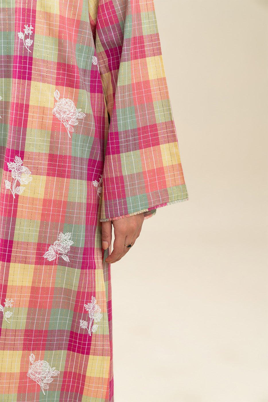 2 PIECE EMBROIDERED YARN DYED LUREX SUIT (PRET)