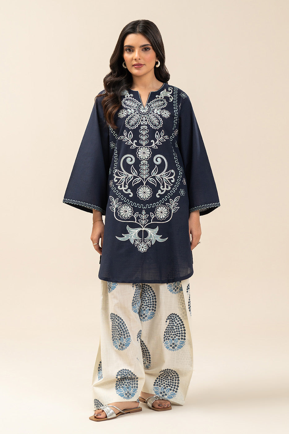 2 PIECE EMBROIDERED TWO WAY SLUB SUIT (PRET)