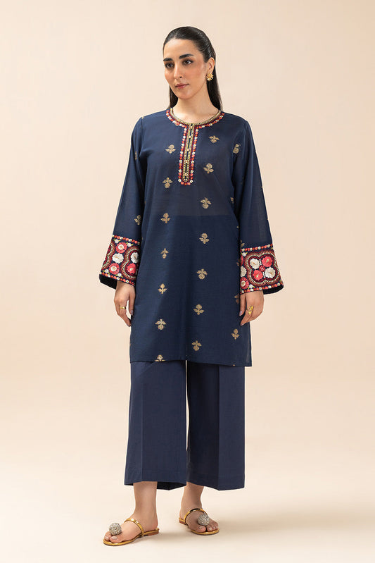 2 PIECE EMBROIDERED LUREX JACQUARD SUIT (PRET)
