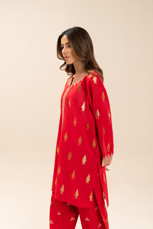 2 PIECE EMBROIDERED LUREX JACQUARD SUIT (PRET)