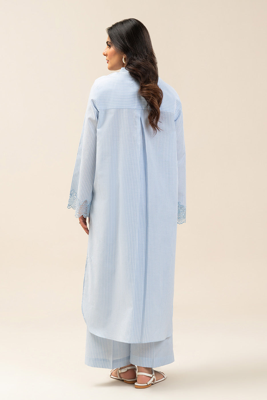 2 PIECE EMBROIDERED YARN DYED SUIT (PRET)