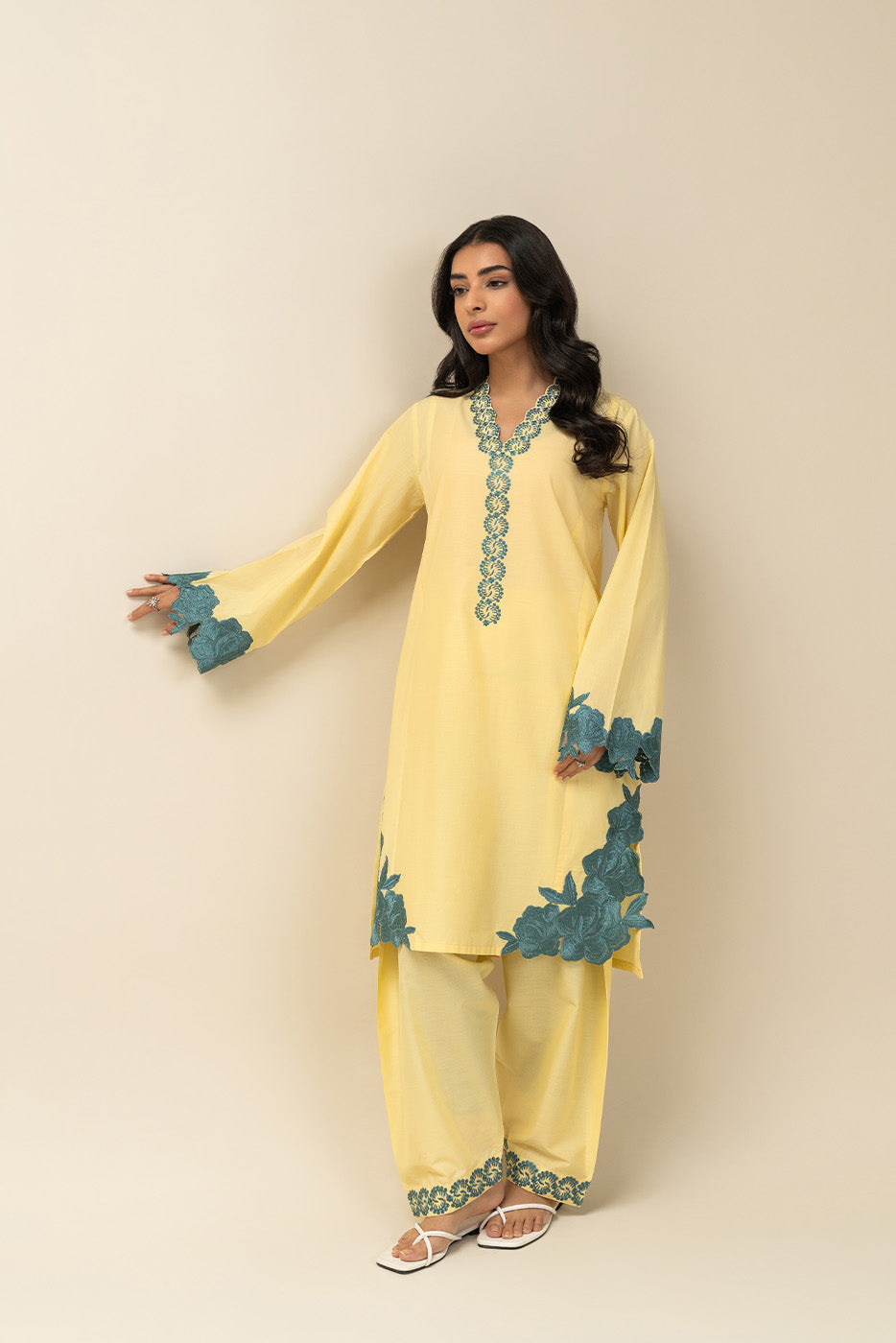 2 PIECE EMBROIDERED LAWN SUIT (PRET)