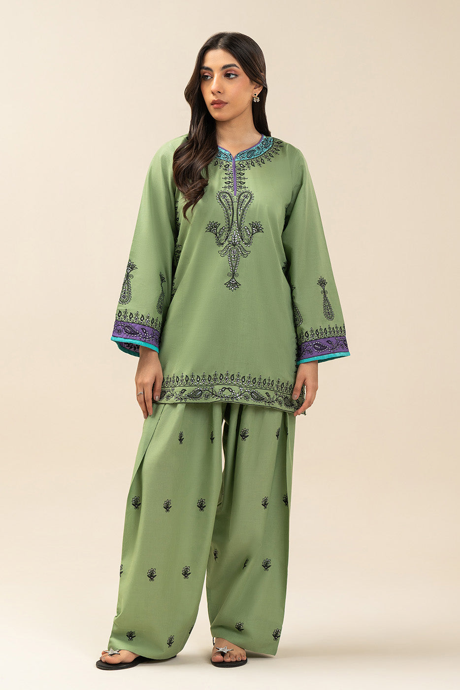 2 PIECE EMBROIDERED LAWN SUIT (PRET)
