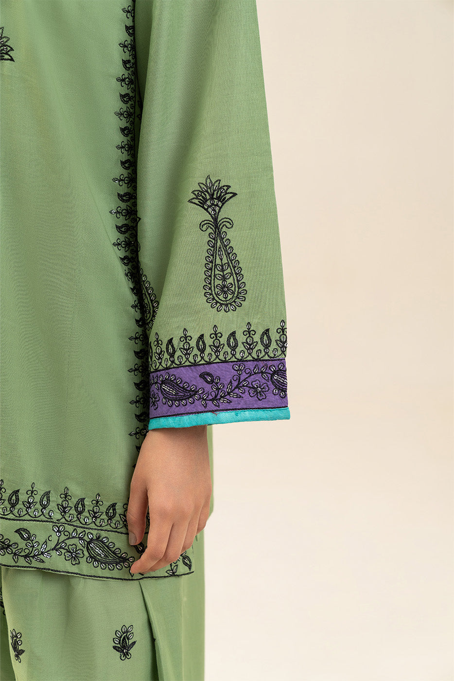 2 PIECE EMBROIDERED LAWN SUIT (PRET)
