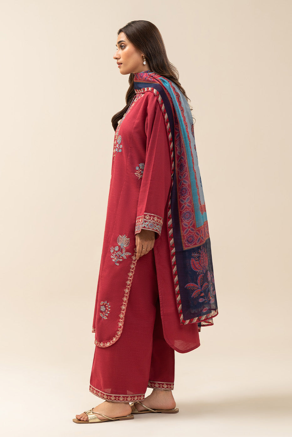 3 PIECE EMBROIDERED SLUB COTTON SUIT (PRET)