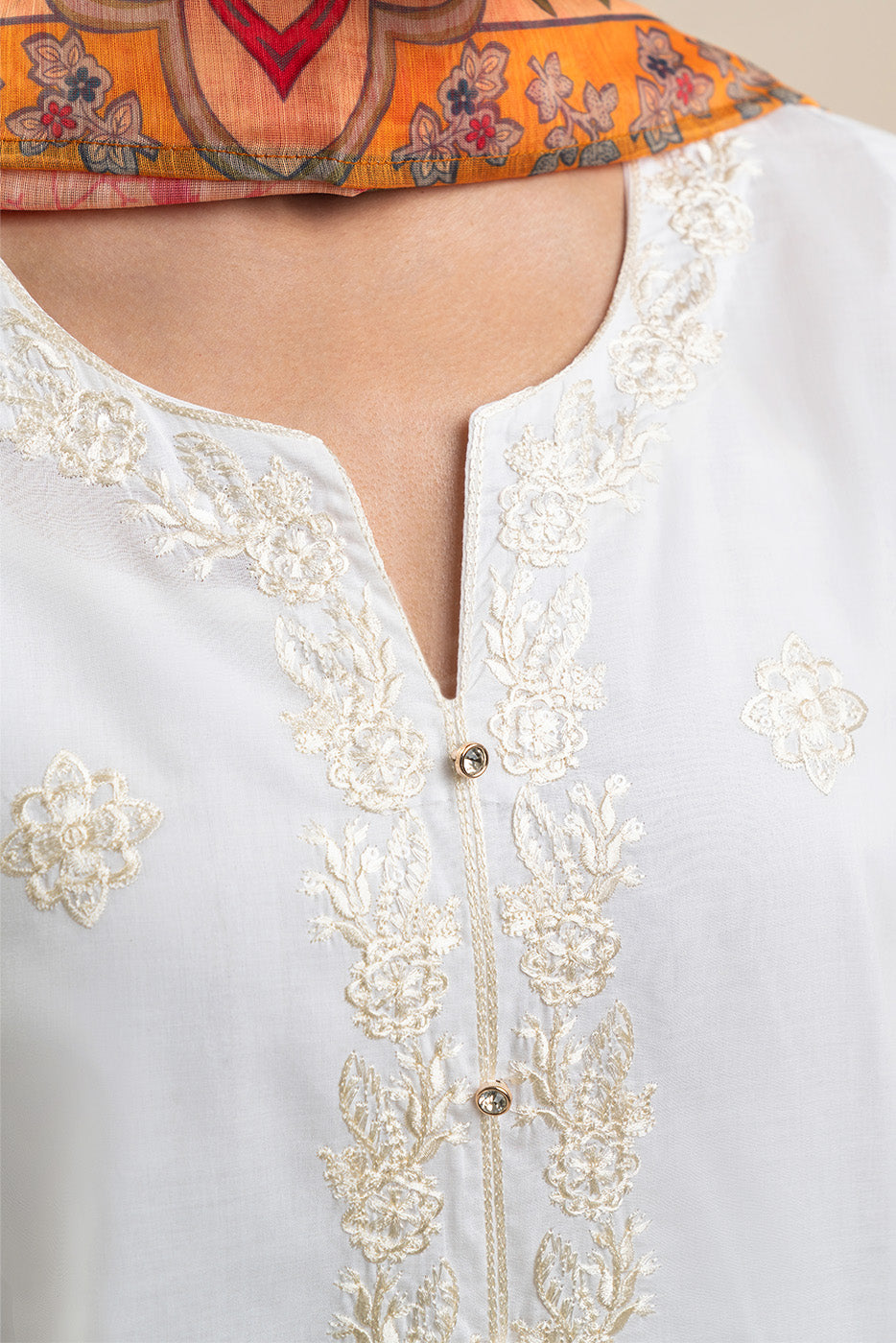 3 PIECE EMBROIDERED LAWN SUIT (PRET)