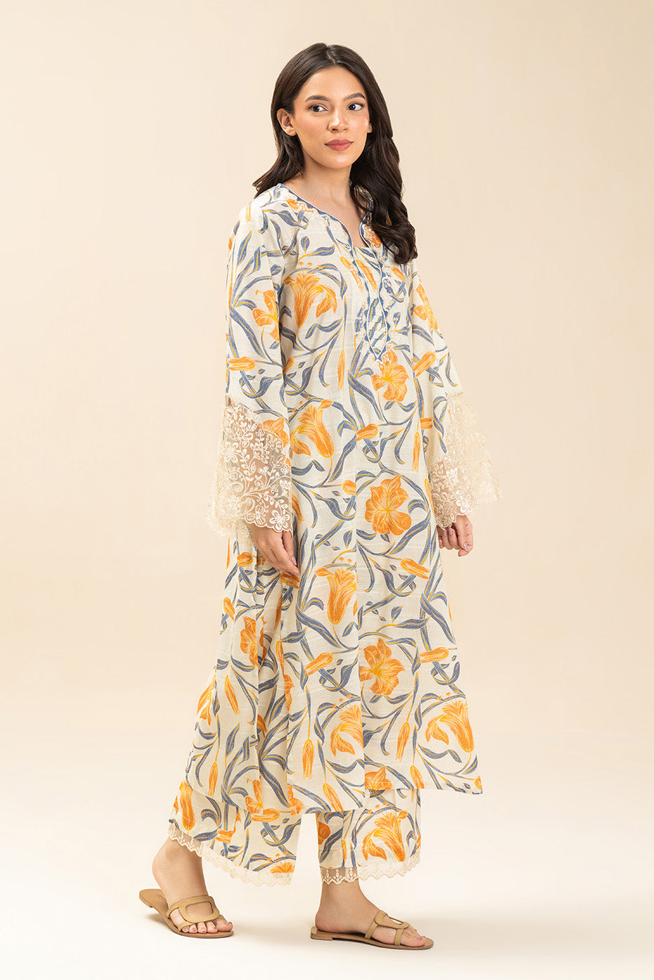 2 PIECE PRINTED DORIA LAWN SUIT (PRET)