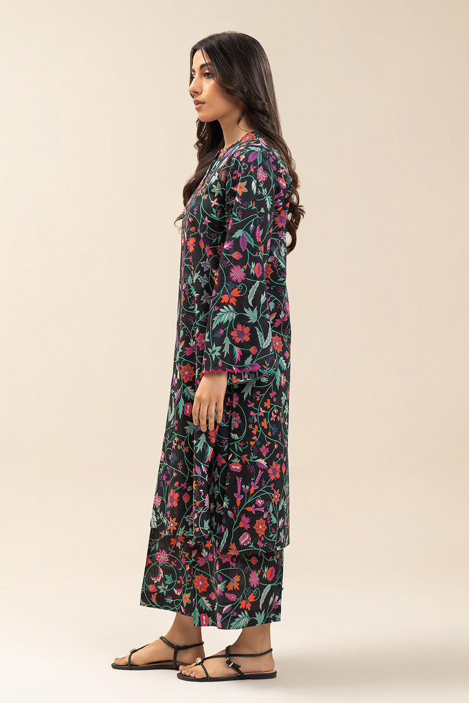 2 PIECE PRINTED LAWN SUIT (PRET)