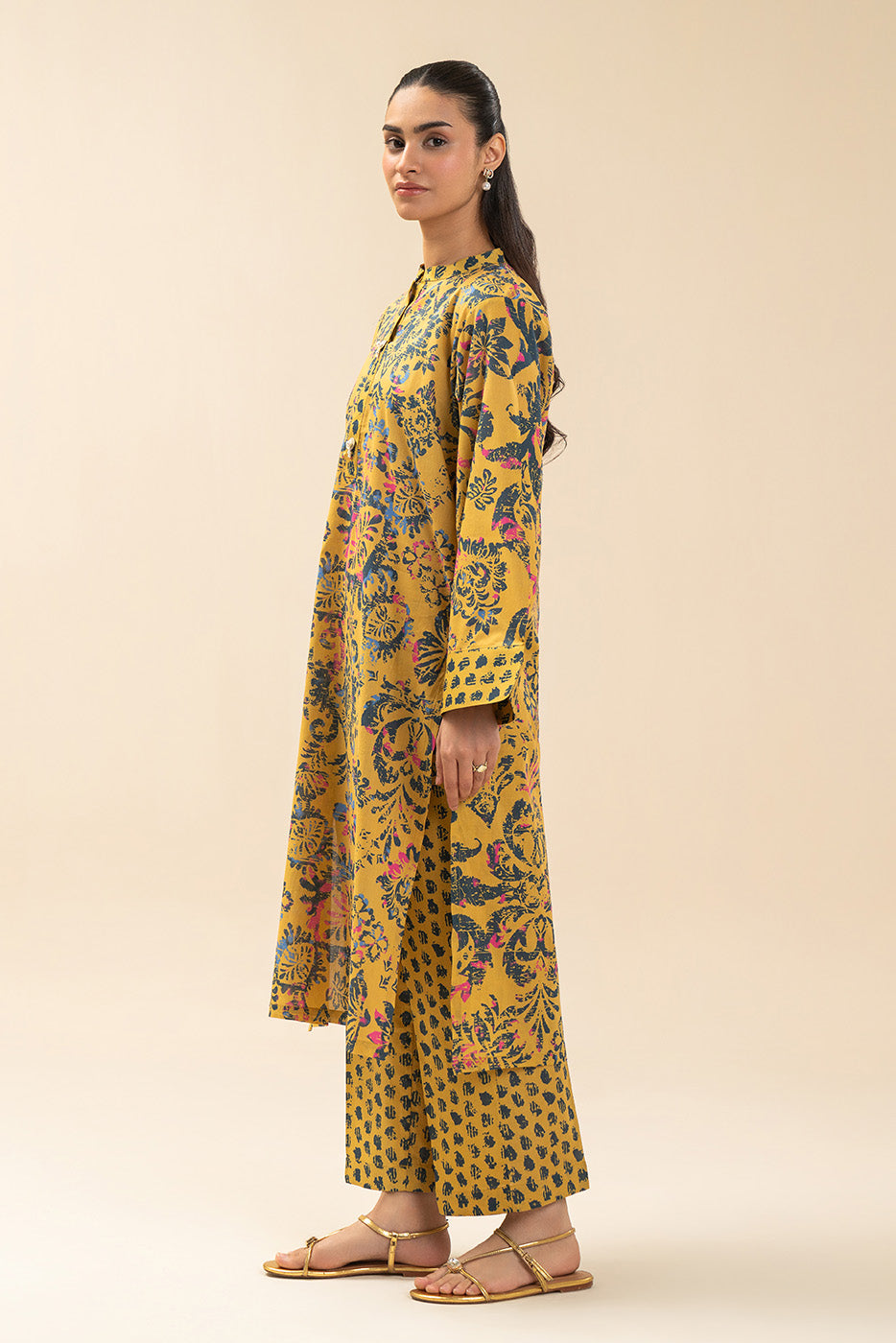 2 PIECE PRINTED LAWN SUIT (PRET)