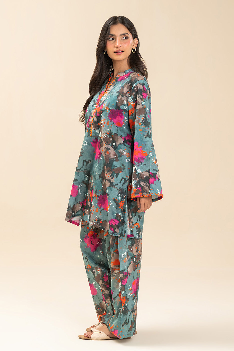 2 PIECE PRINTED LAWN SUIT (PRET)