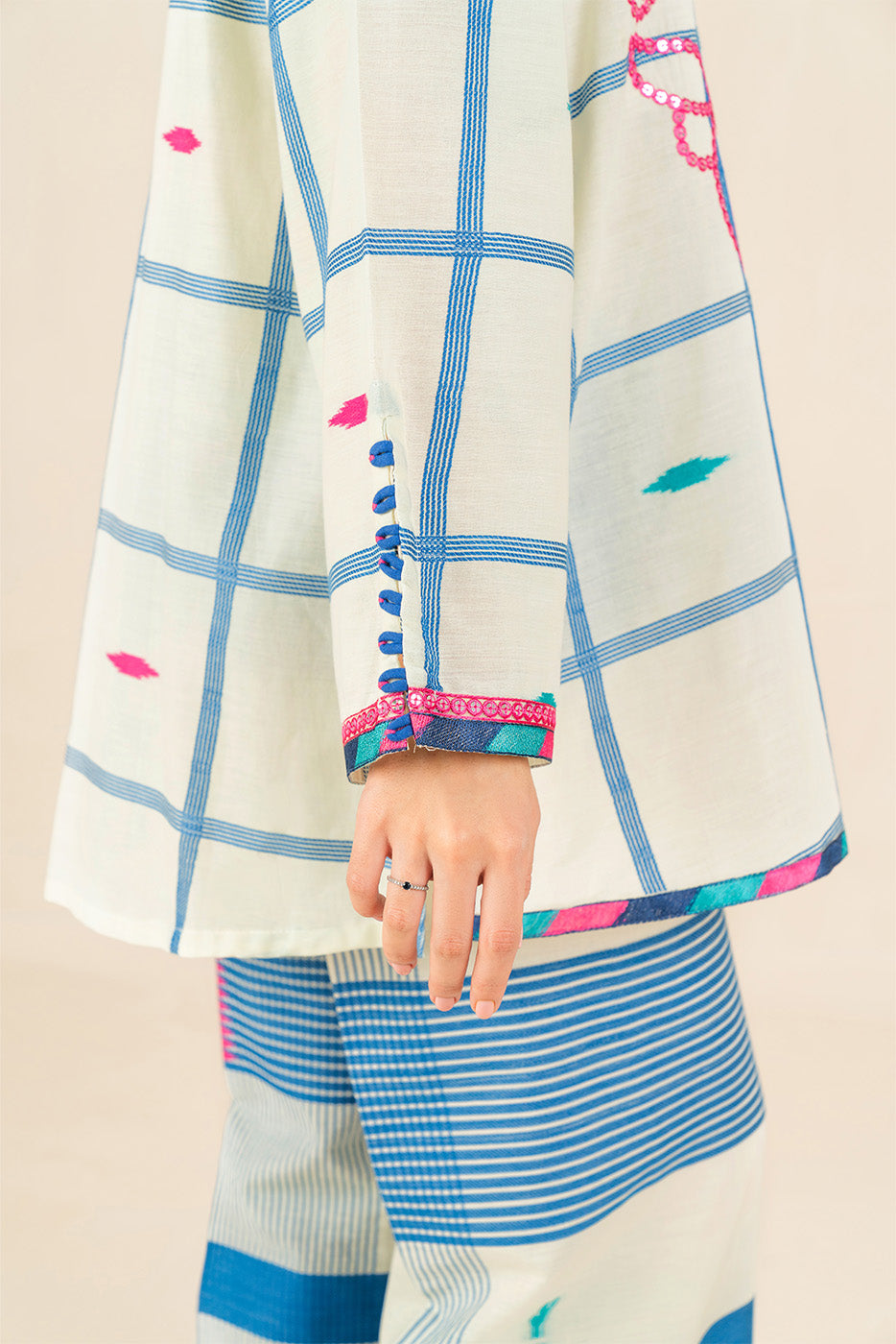EMBROIDERED JACQUARD SHIRT (FLOW)