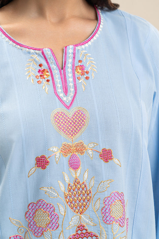 EMBROIDERED DOBBY BLOUSE (FLOW)