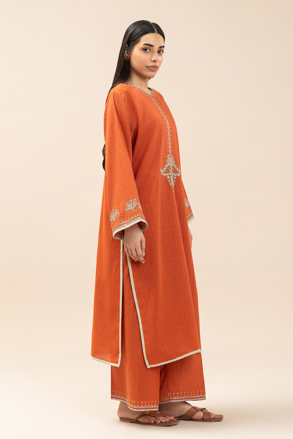 2 PIECE EMBROIDERED DORIA SUIT (PRET)