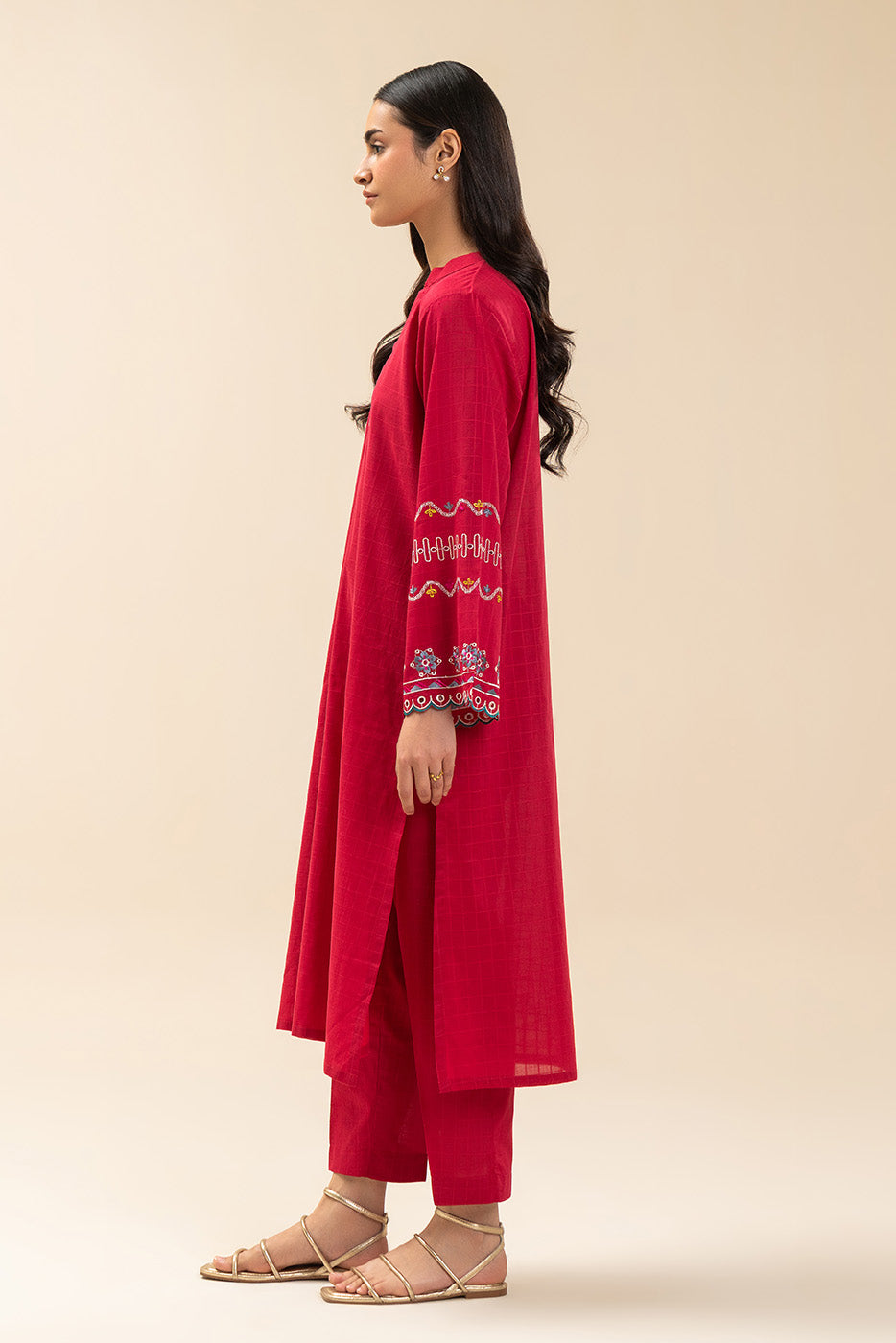 2 PIECE EMBROIDERED DORIA SUIT (PRET)