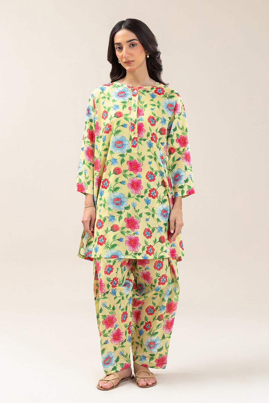 2 PIECE PRINTED LAWN SUIT (PRET)