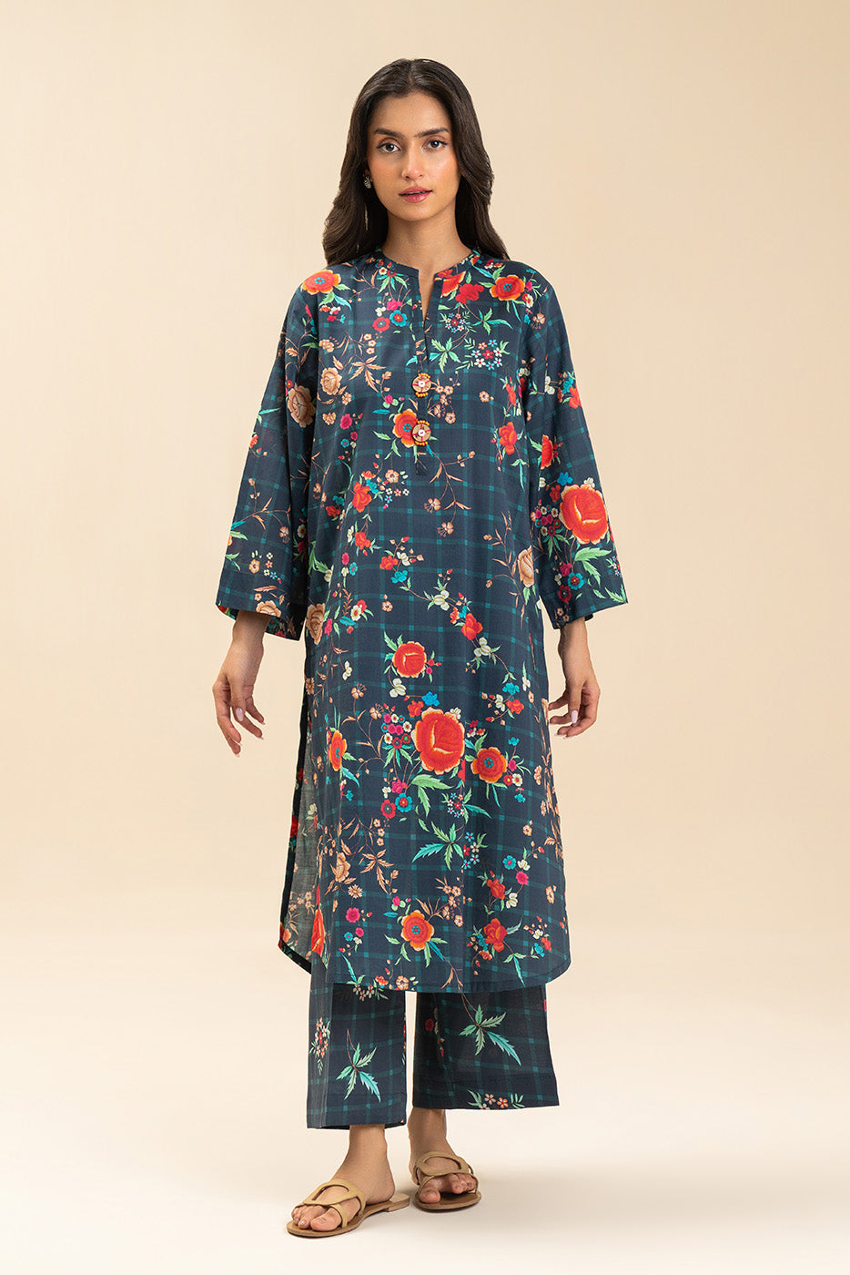 EMBROIDERED LAWN SHIRT (PRET)