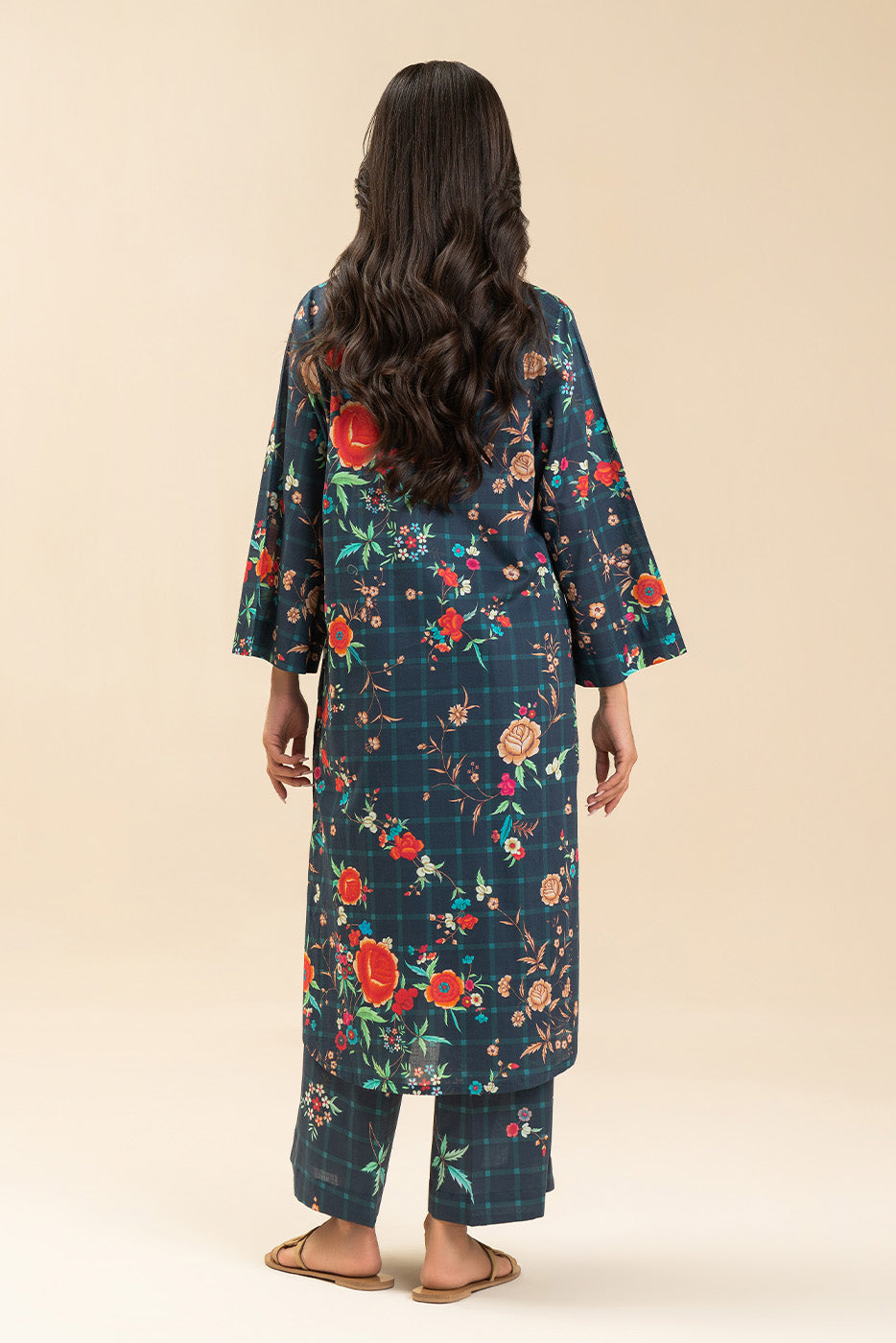 2 PIECE EMBROIDERED LAWN SUIT (PRET)