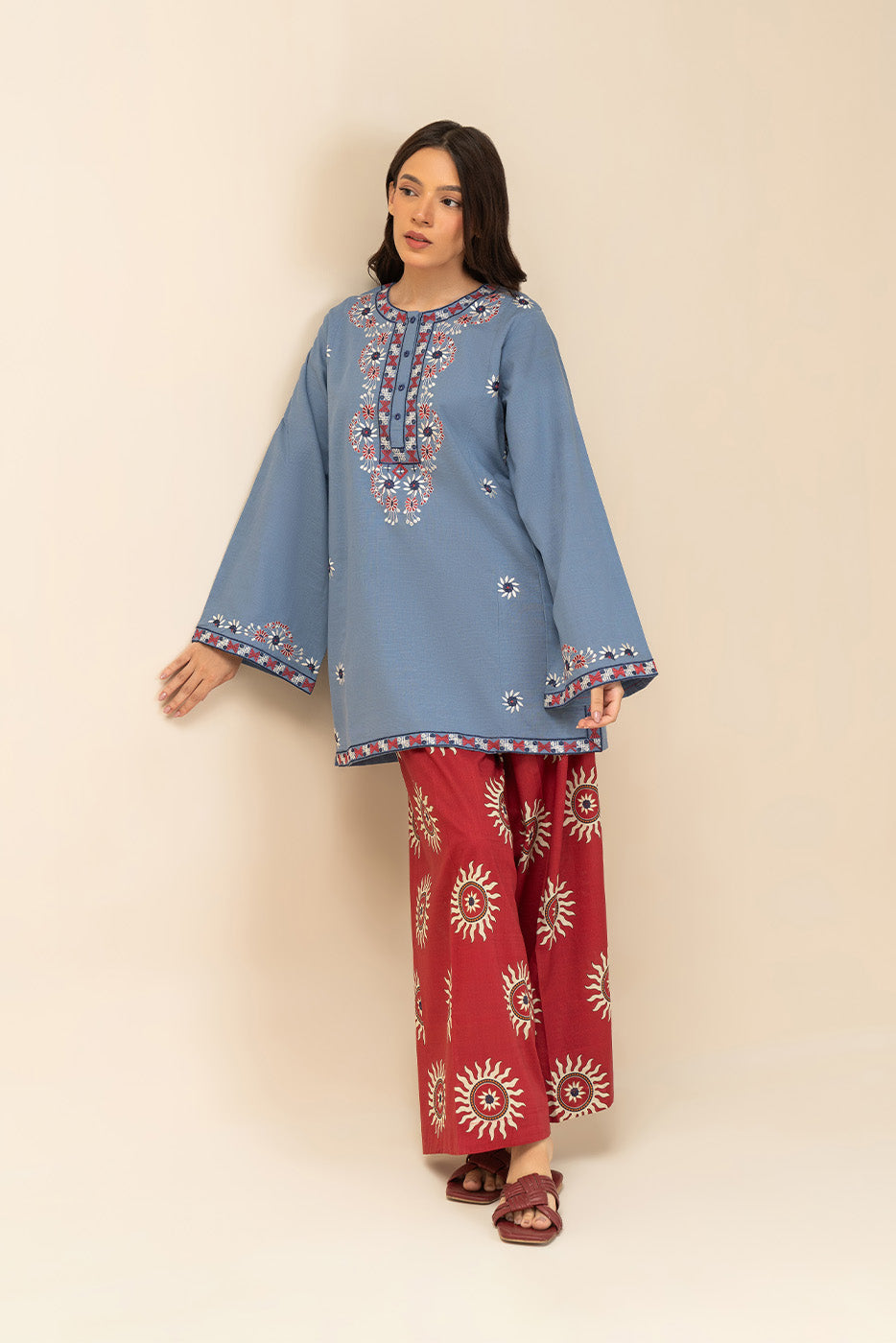 2 PIECE EMBROIDERED SLUB SUIT (FLOW)