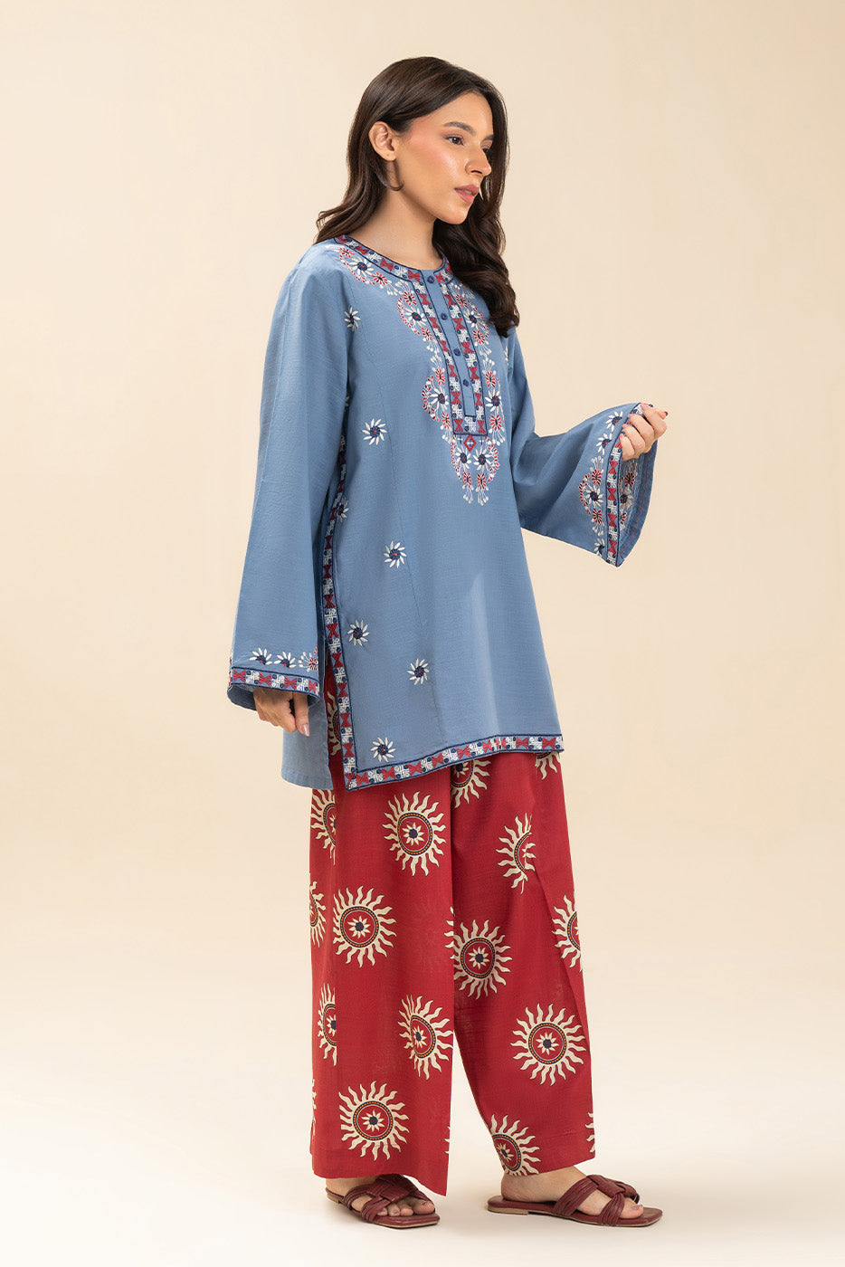 2 PIECE EMBROIDERED SLUB SUIT (FLOW)