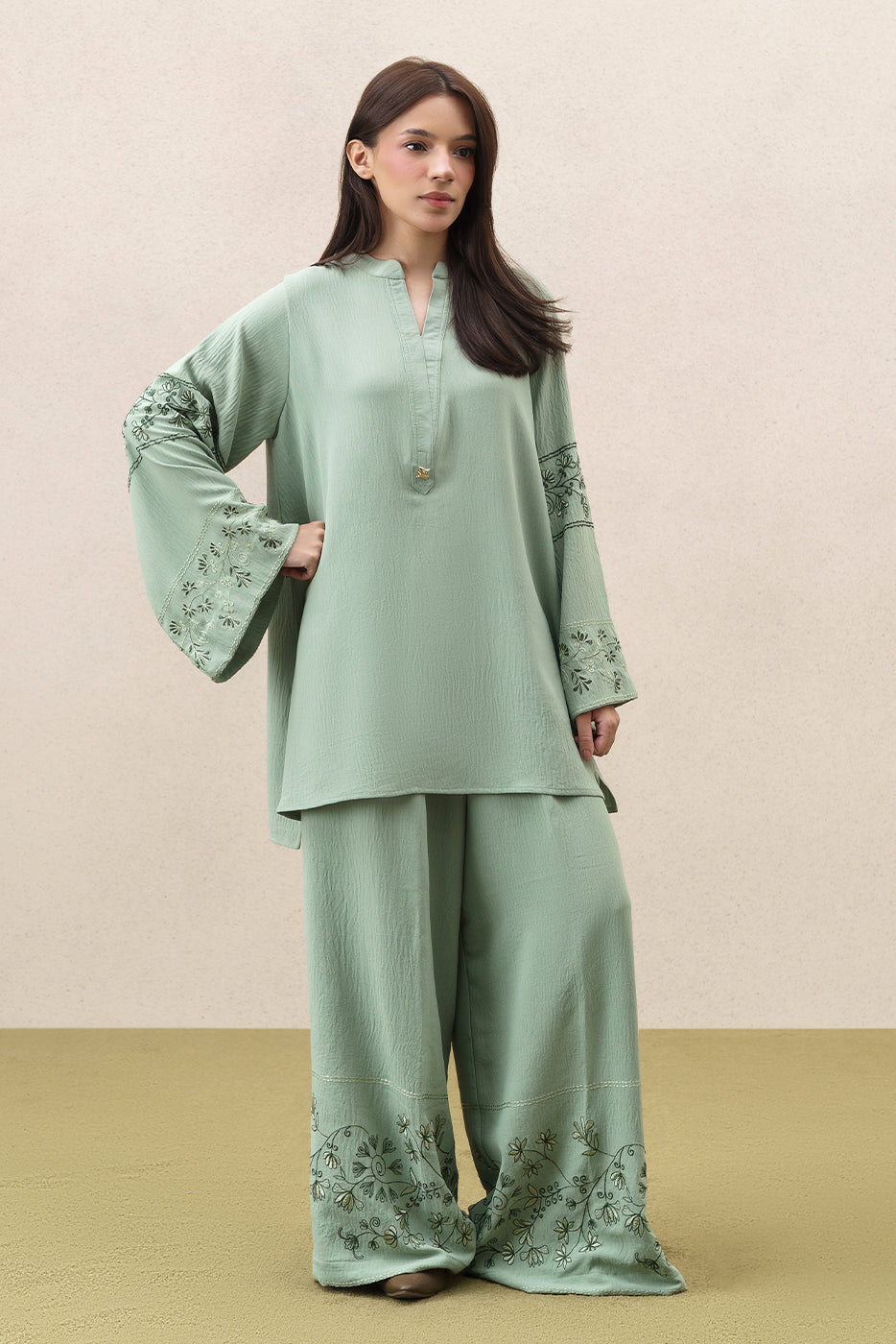 2 PIECE EMBROIDERED POLY CREPE SUIT (FLOW)