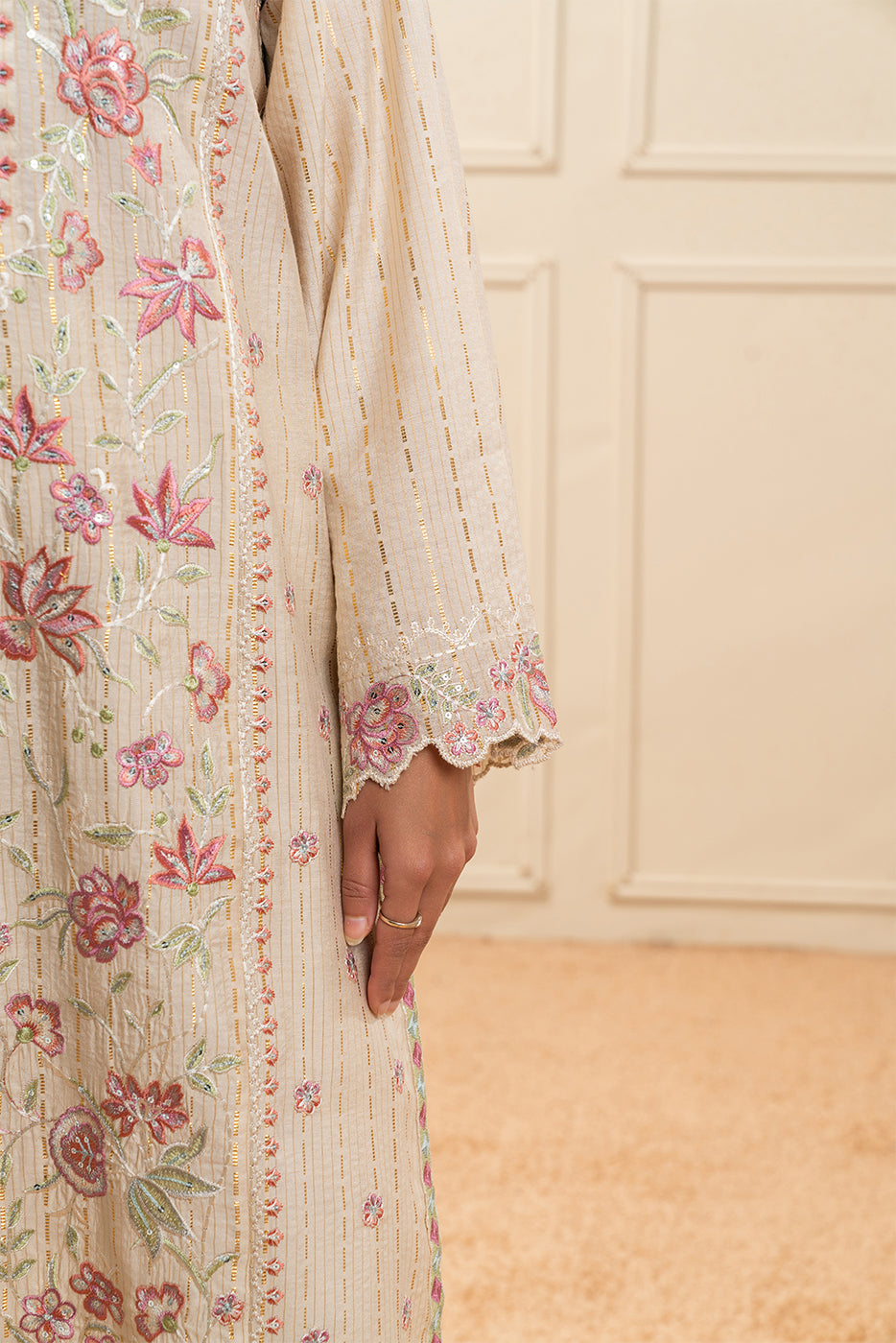 2 PIECE EMBROIDERED DOBBY JACQUARD SUIT (PRET)