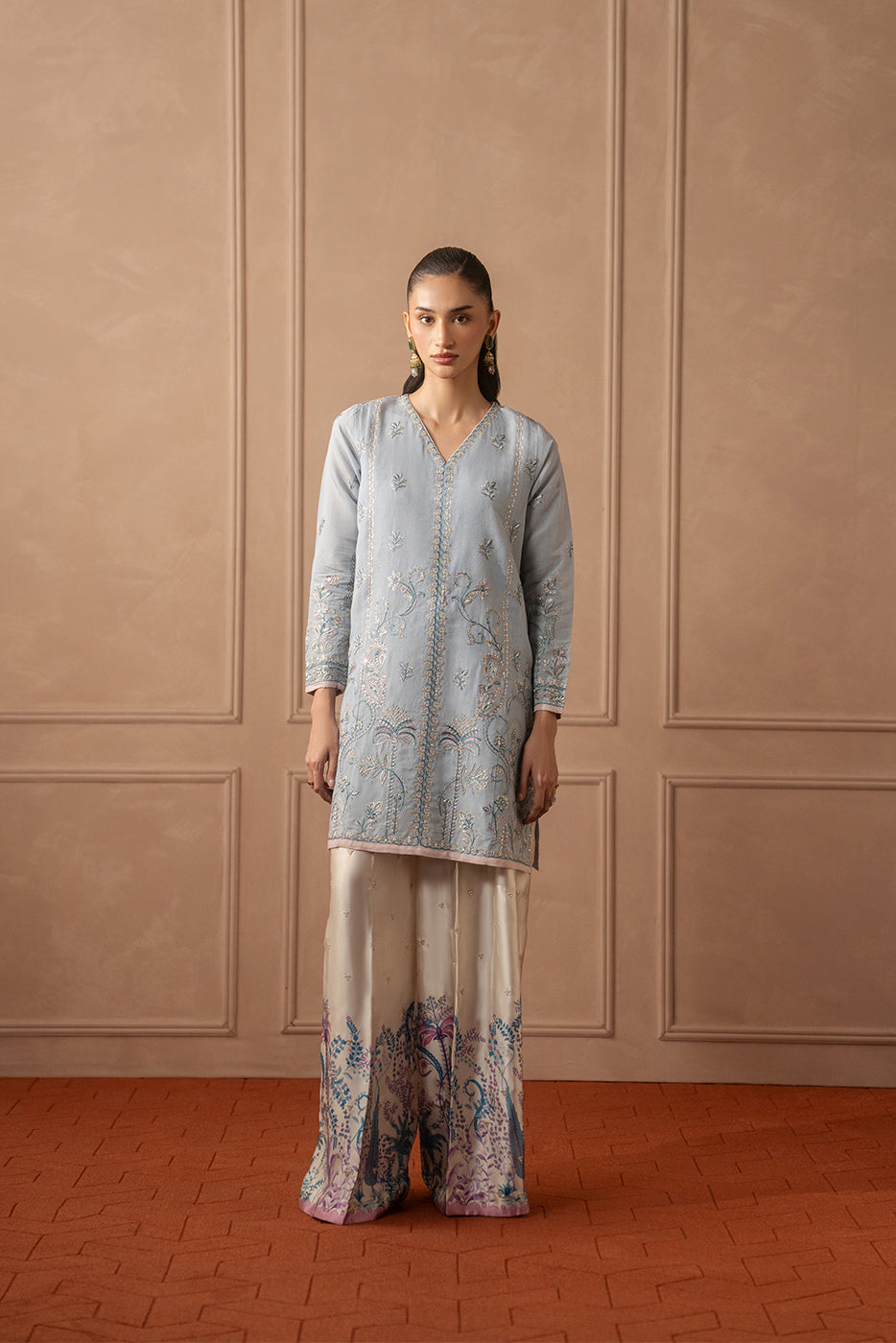 2 PIECE EMBROIDERED ZARI JACQUARD SUIT (LUXURY PRET)