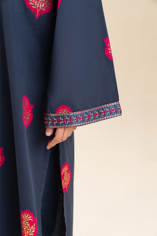 2 PIECE EMBROIDERED LUREX JACQUARD SUIT (PRET)
