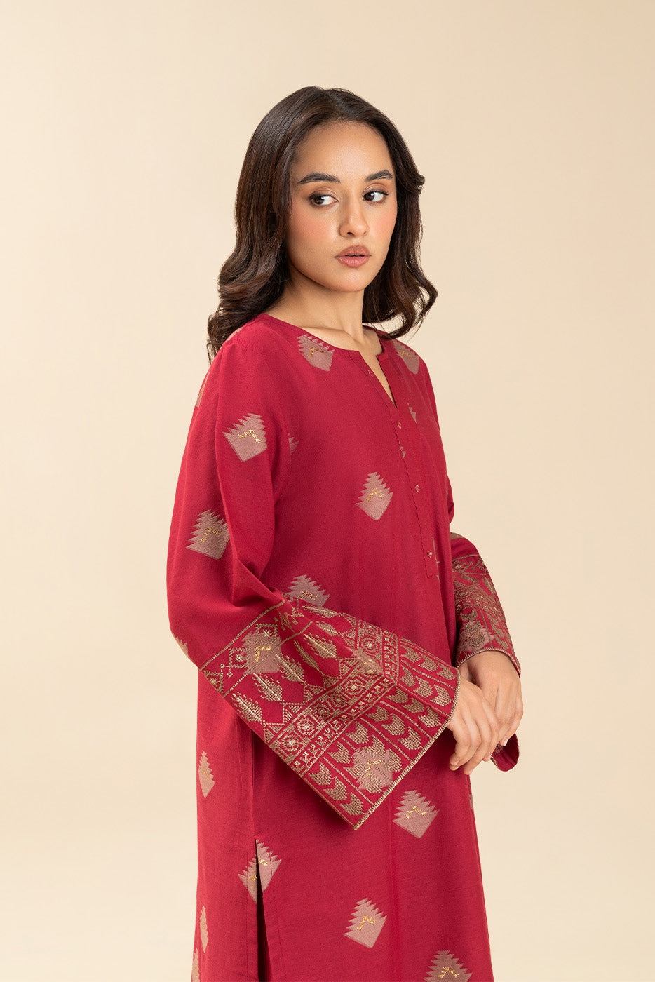 2 PIECE EMBROIDERED LUREX JACQUARD SUIT (PRET)