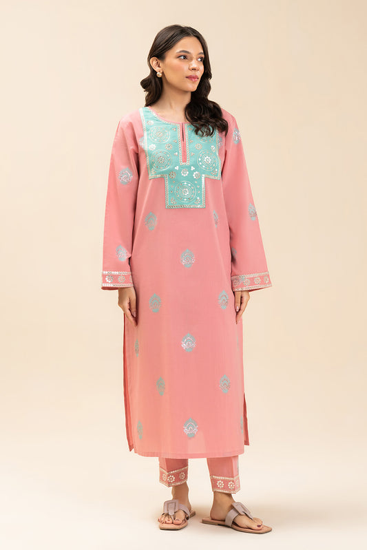 2 PIECE EMBROIDERED LUREX JACQUARD SUIT (PRET)