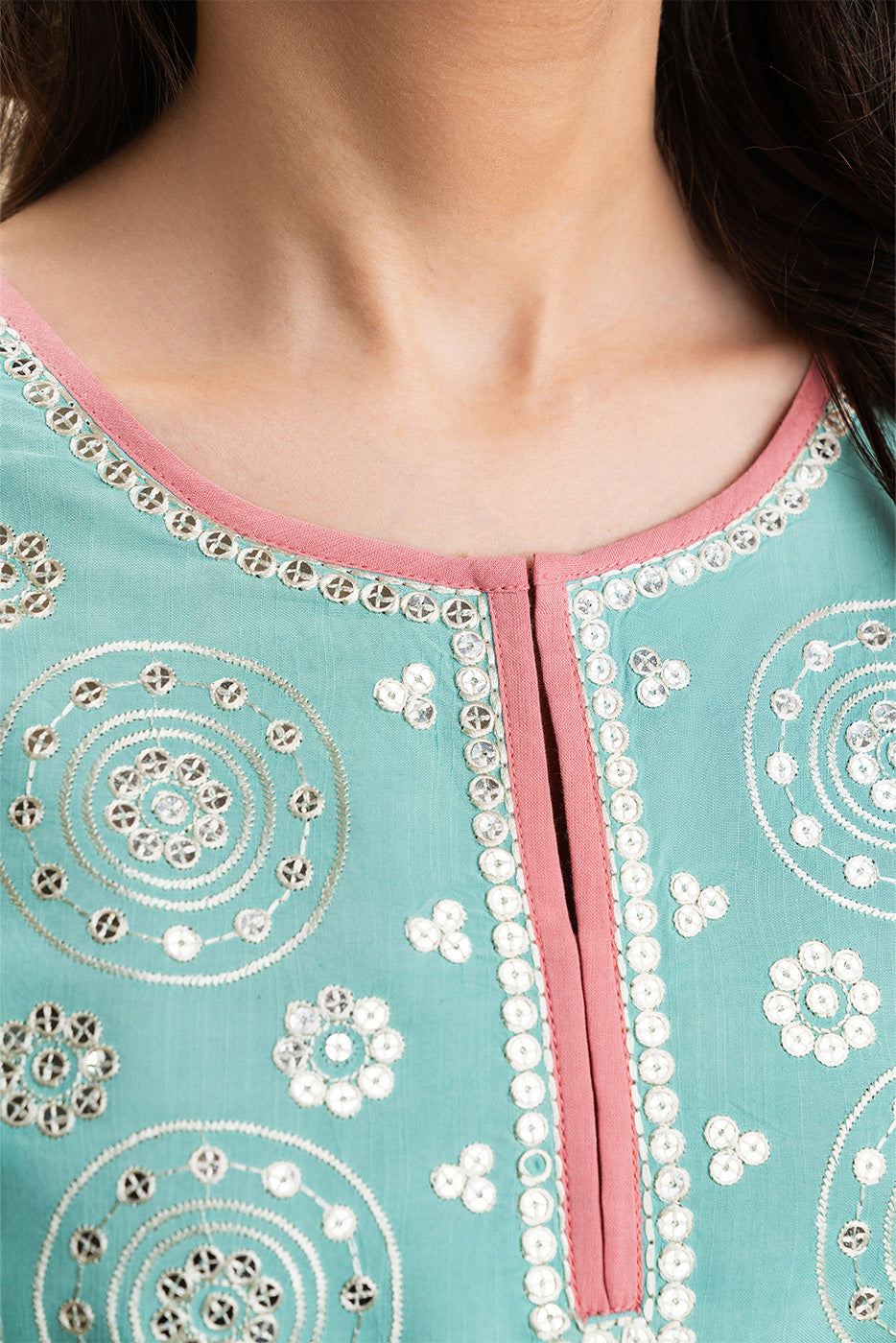 2 PIECE EMBROIDERED LUREX JACQUARD SUIT (PRET)