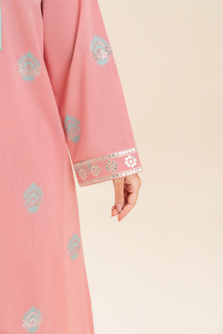 2 PIECE EMBROIDERED LUREX JACQUARD SUIT (PRET)
